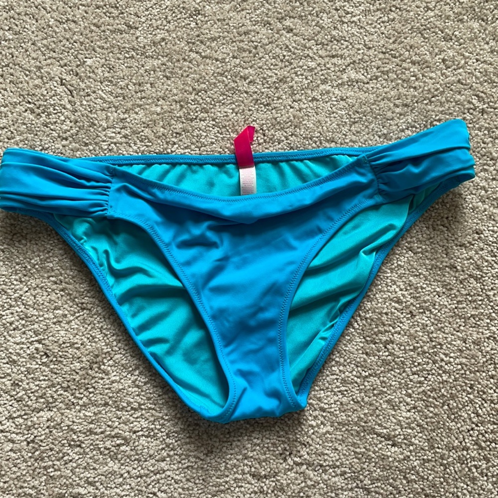 Victoria’s Secret Bikini Bottom Size M